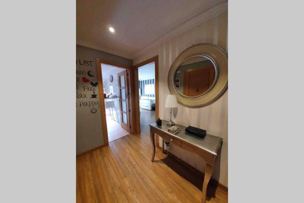 Apartamento Con Vistas Al Mar, Piscina Y Parking Apartment Sanxenxo Ngoại thất bức ảnh